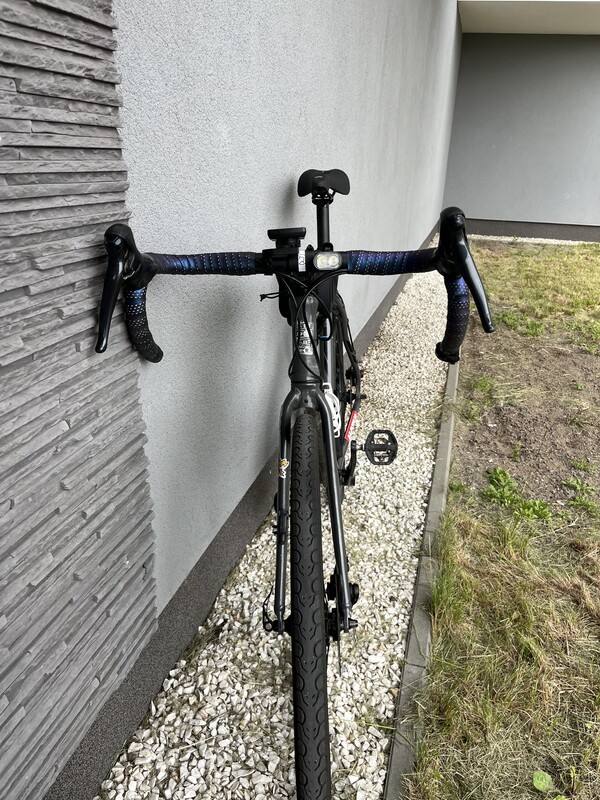Elbląg Sprzedam rower grawel.
Osprzęt Shimano Sora
Hamulce tarczowe mechaniczne
Rama aluminiowa
Użytkowany przed dwa