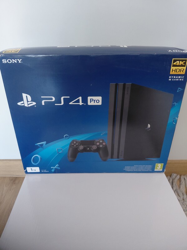 Elbląg Sprzedam konsolę PS 4 Pro 1 TB stan jak na załączonych zdjęciach