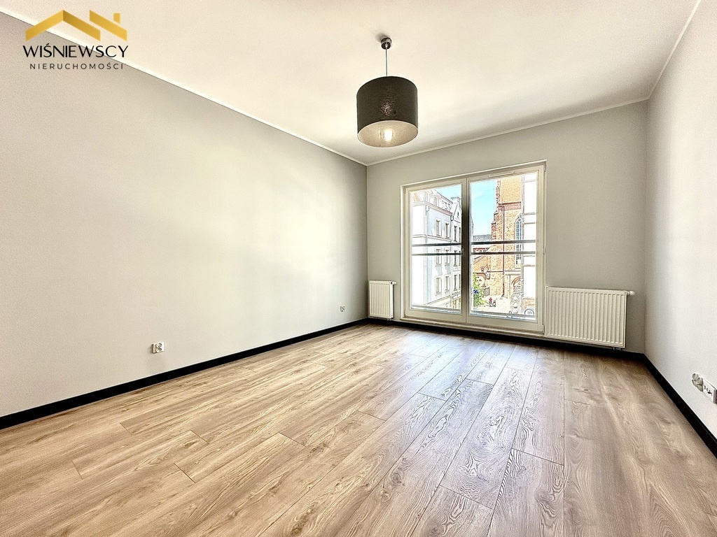 Elbląg WIŚNIEWSCY NIERUCHOMOŚCI Sp. z o.o.Wynajmę mieszkanie - Elbląg, Studzienna. Oferta
Prezentuję Państwu