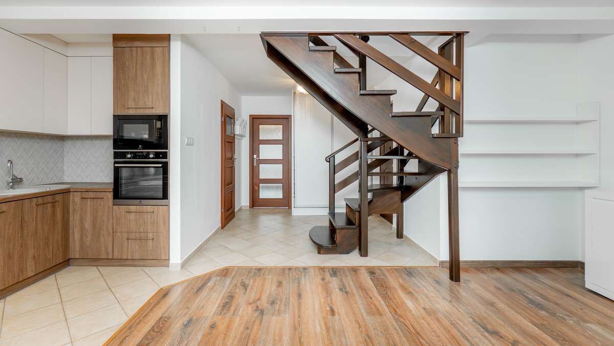 Elbląg TO MY SPRZEDAJEMYNIERUCHOMOŚCI W TYM MIEŚCIEBIURO NIERUCHOMOŚCIAMERICAN HOMEFOR SALE - 3 POKOJE -
