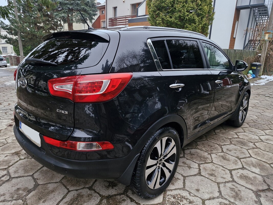 Elbląg Kia Sportage2.0 DieselKlimatronikAutomatyczna Skrzynia BiegówSkórzana tapicerkaNAPĘD 4 x 4Kamera CofaniaŚwiatła