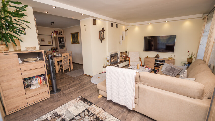 Elbląg * * * ABC NIERUCHOMOŚCI * * *DOM WOLNOSTOJĄCY W DOBREJ LOKALIZACJIo pow. 188m2, działka 1638m2, 5 pokoi,