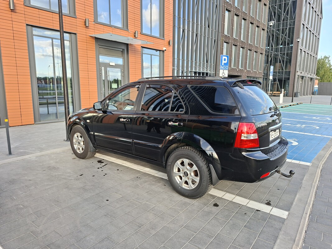 Elbląg Kia Sorento 2.5 CRDi 170KM, czarny SUV, ważne opłaty, w ciągłym użyciu