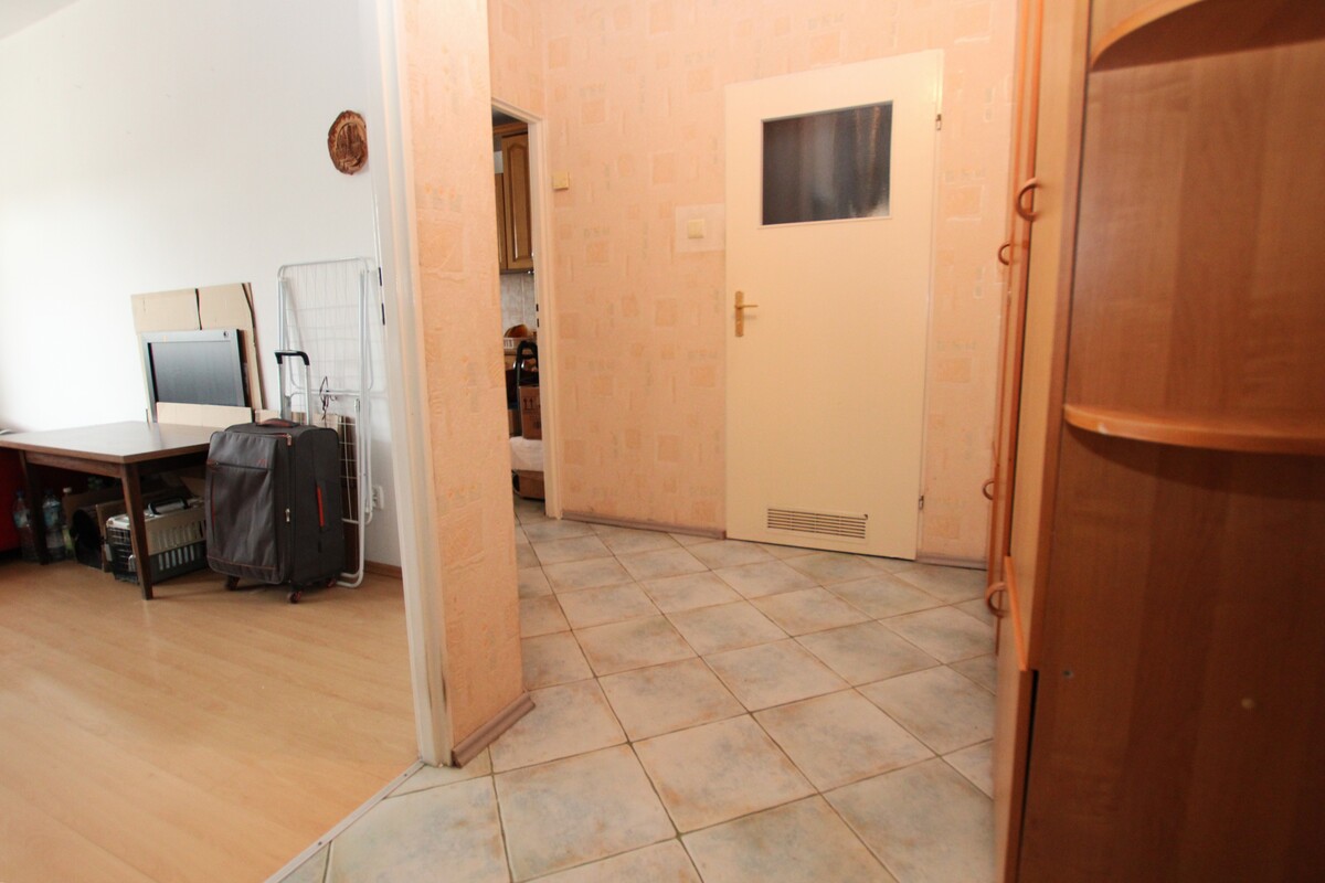 Elbląg NIERUCHOMOŚCI ANNA KRASZEWSKA Na sprzedaż mieszkanie 1-pokojowe, 39 m2 I piętro ul.