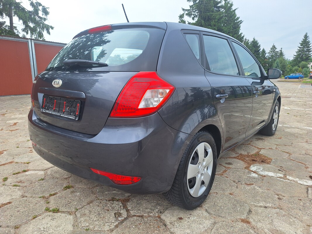 Elbląg Kia Ceed 1.4 CVVT 90 KM | Benzyna | Manual | Spirit |
Oferuję do sprzedaży Kia Ceed z 2011 roku, sprowadzoną z