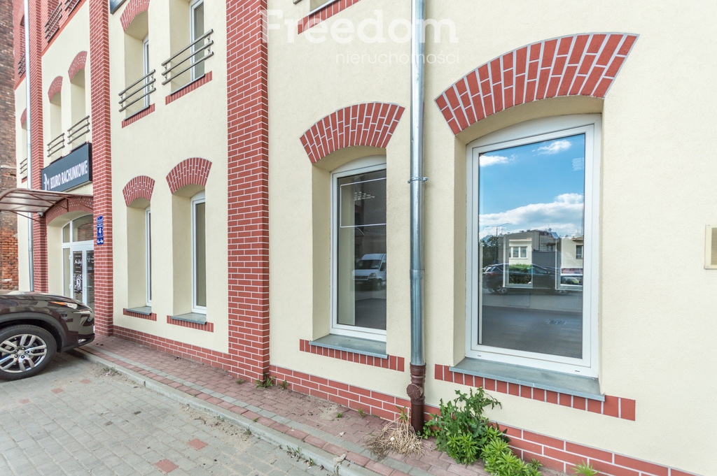 Elbląg FREEDOM NIERUCHOMOŚCIWynajmę lokal użytkowy - Elbląg, Zacisze. Lokal usługowy w centrum Elbląga –