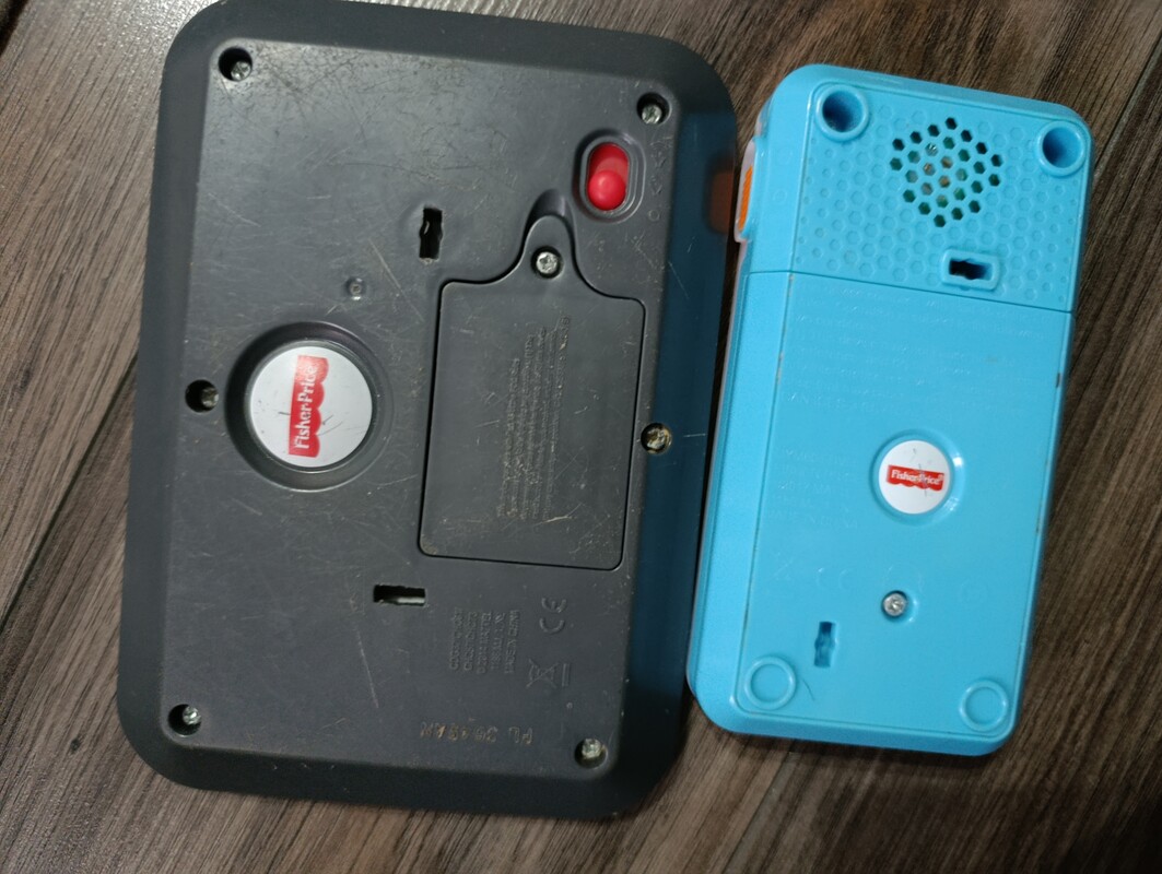 Elbląg Sprzedam edukacyjny tablet i telefon marki Fisher Price. Stan dobry posiadają zarysowania. Wszystko sprawne.