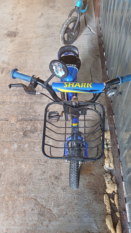 Elbląg Sprzedam rowerek dziecięcy na kołach 12,dodatkowo2 kółka boczne. Rower w 100% sprawny. Idealny do nauki dla