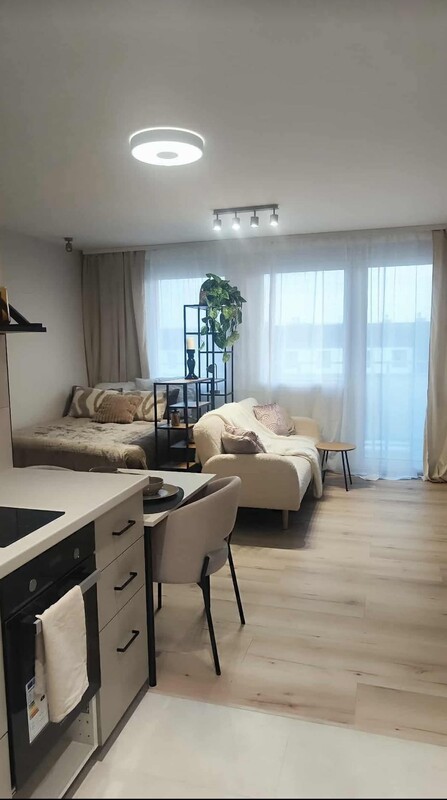 Elbląg Kawalerka po generalnym remoncie (wszystko w mieszkaniu jest nowe : zabudowy i pełne wyposażenie) + piwnica ---