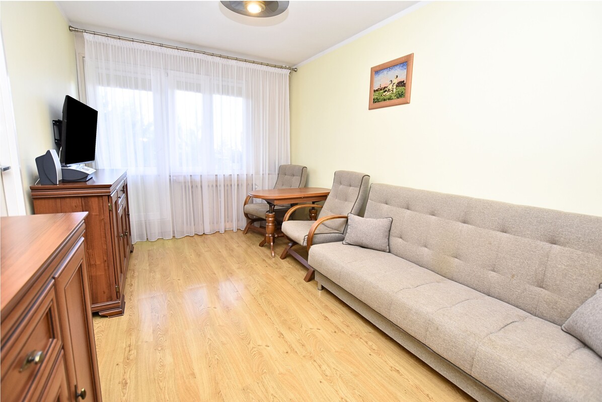 Elbląg :: Biuro nieruchomości ARKADIA ::Mieszkanie ul. KrólewieckaPiętro: 2 Liczba pokoi: 2 Powierzchnia: