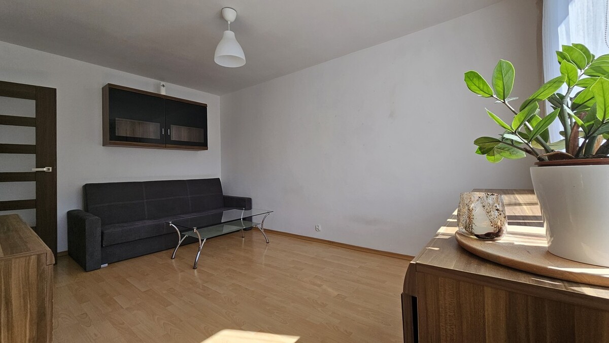 Elbląg BIURO NIERUCHOMOŚCISZULC& SZULCMieszkanie - Elbląg ul. Płk. DąbkaPowierzchnia: 26 m2Mieszkanie na 1 piętrze