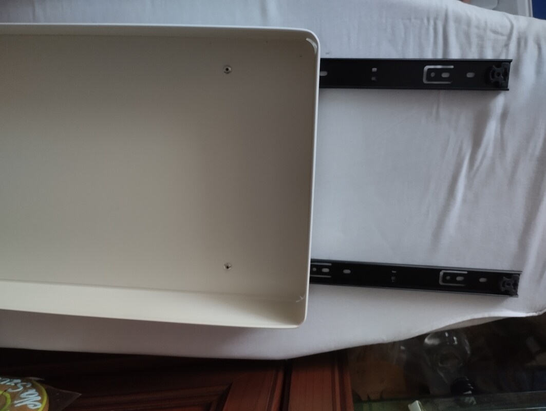 Elbląg Sprzedam wysuwane półki do szafek. Organizer pod zlewozmywak. Przyklejasz do półki i jest szuflada. Ilość 4