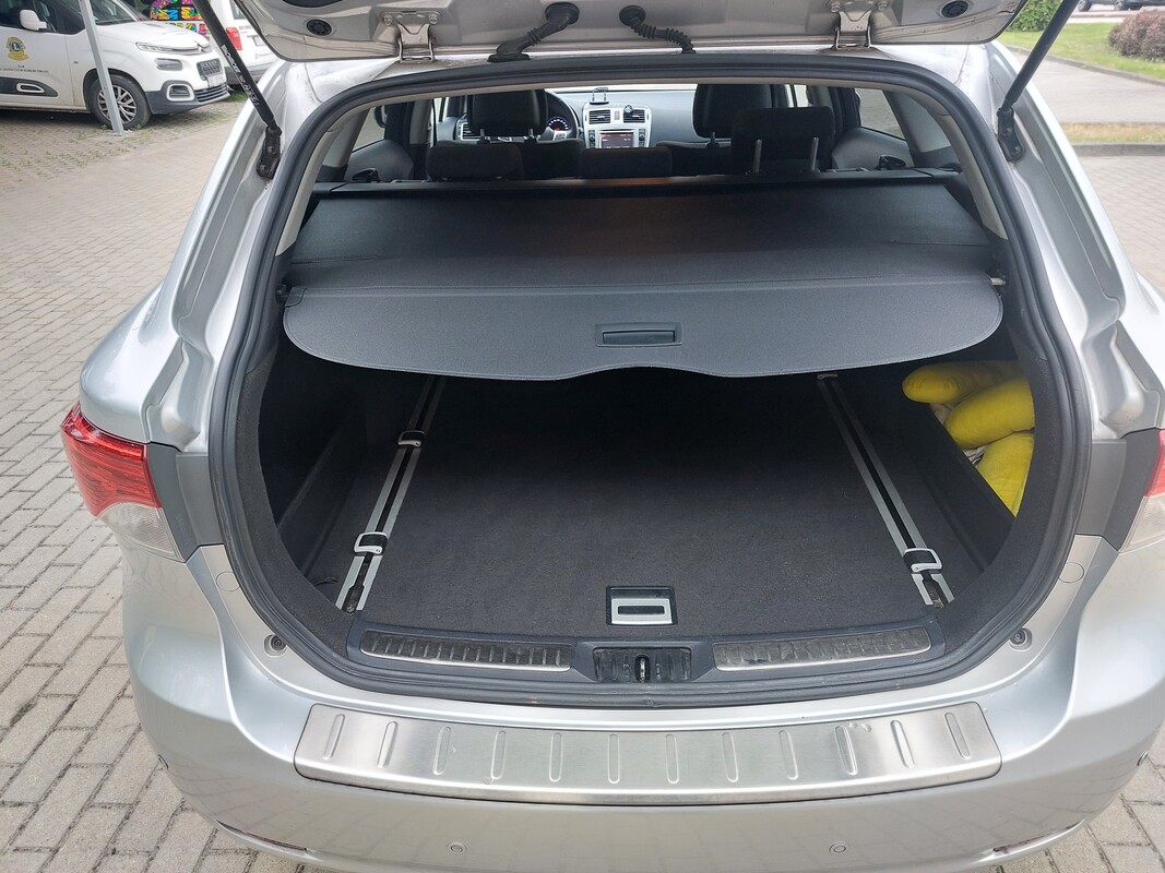 Elbląg 🚗 Toyota Avensis 2,0 124 KM !🚗