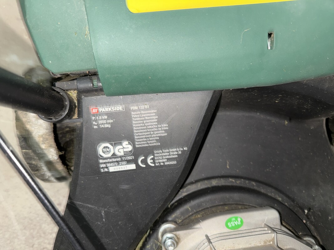 Elbląg Sprzedam uszkodzoną kosiarkę spalinową firmy Parkside PBM 132 B1.Ogólnie stan bardzo, problem z odpaleniem.