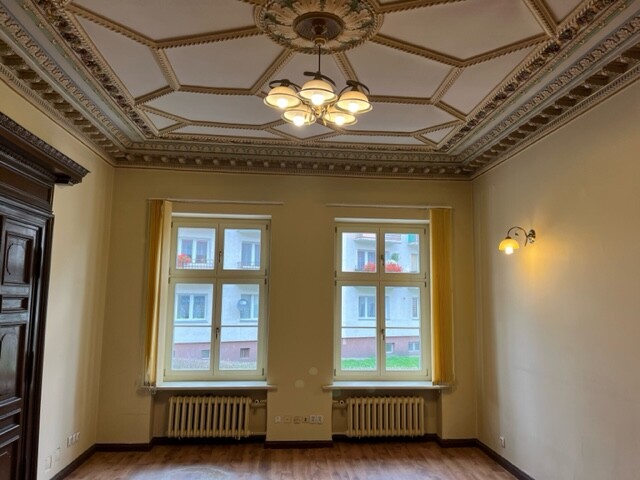 Elbląg PAŁACYK ZACISZE - zabytkowy, klimatyczny budynek w centrum miasta - kompleksowe rozwiązanie dla Twojej firmy!-