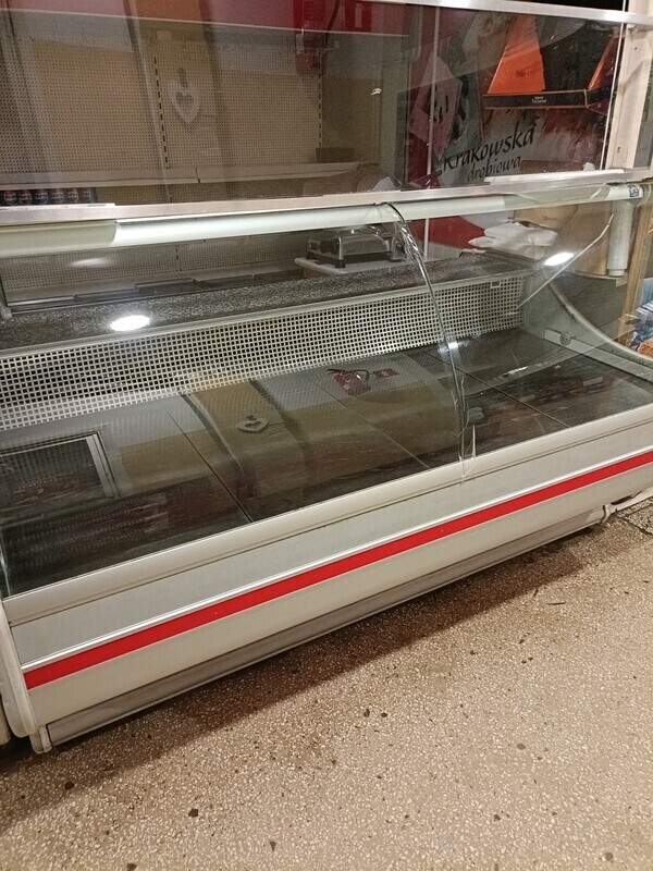 Elbląg SprzedamKrajalnicę sprawna działająca średnica ostrza 250mm&nbsp; firmy Royal catering cena 800zł, Skrzynki