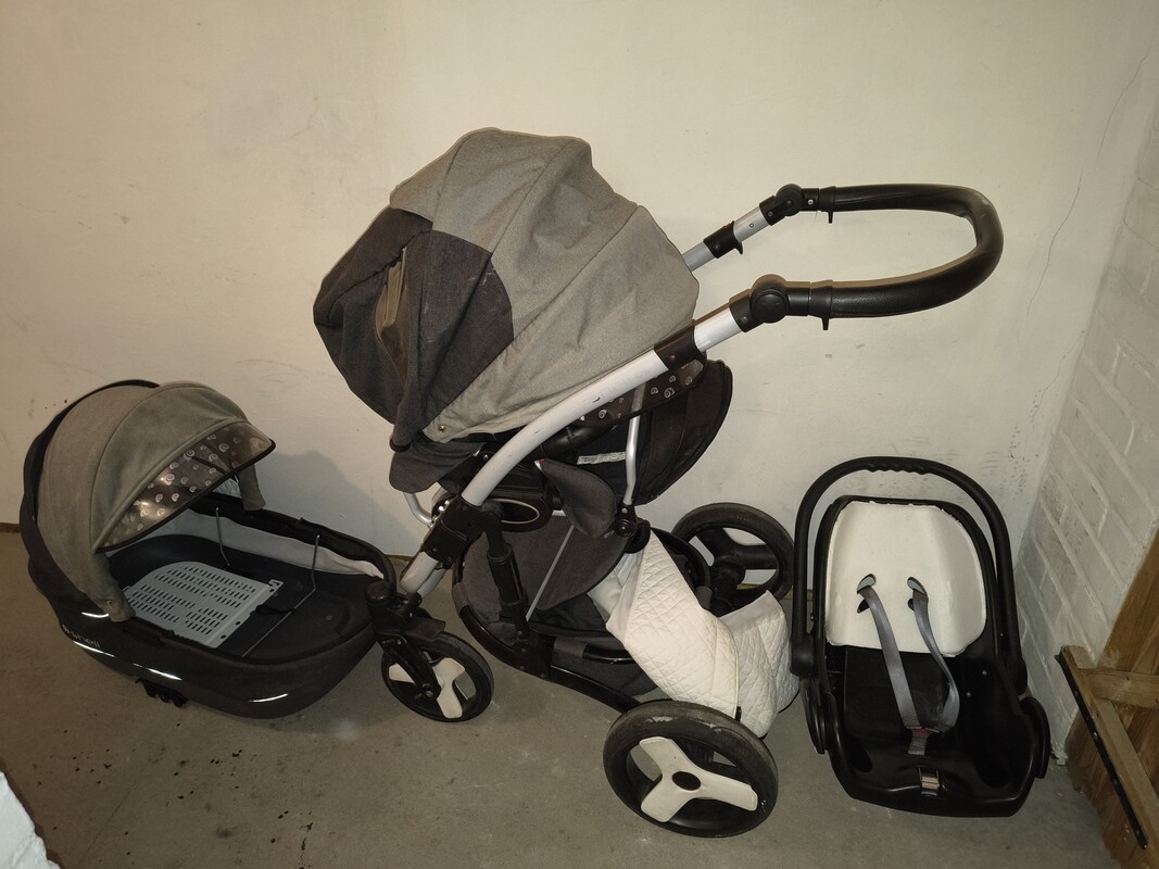 Elbląg Witam. Okazjonalnie sprzedam wózek dziecięcy po jednym dziecku firmy babyactiv shell 3 in 1 cena wózka 170zł.