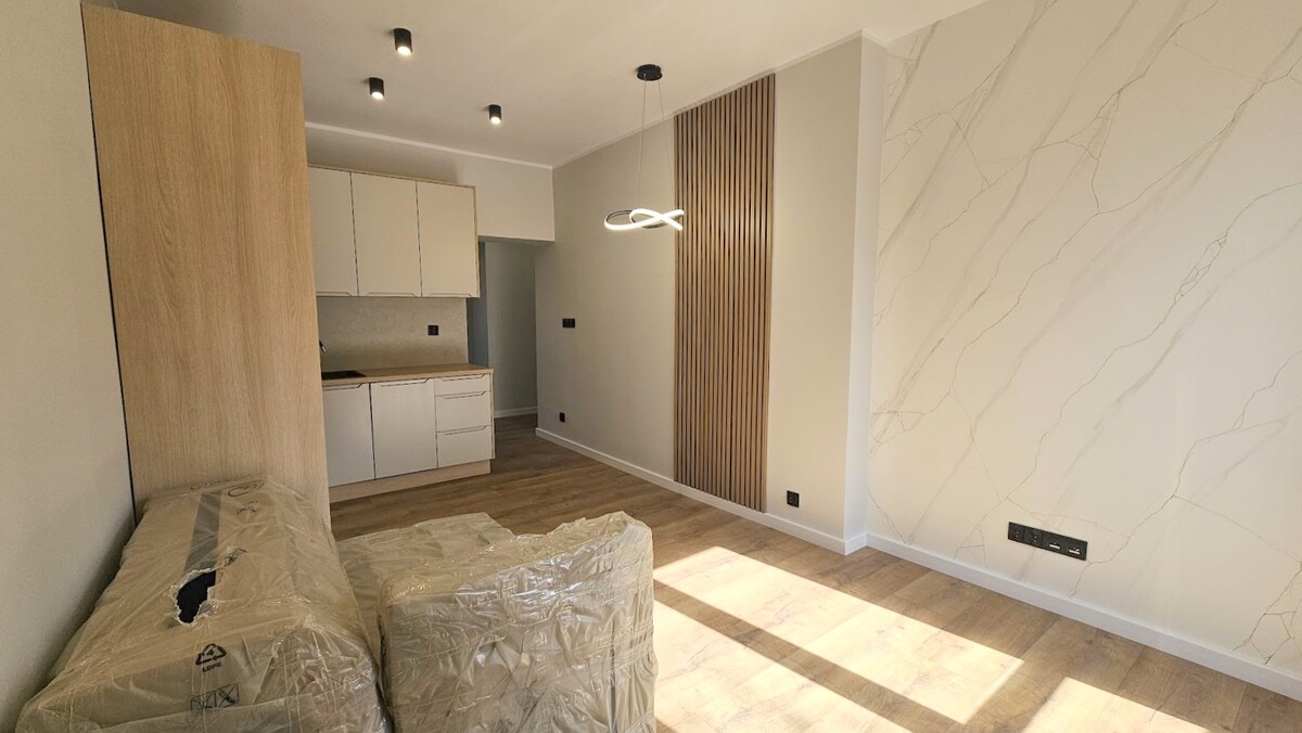 Elbląg KWADRAT NIERUCHOMOŚCI 3 pokojowepo generalnym remonciebalkon1 piętrokilka minut do Starówki