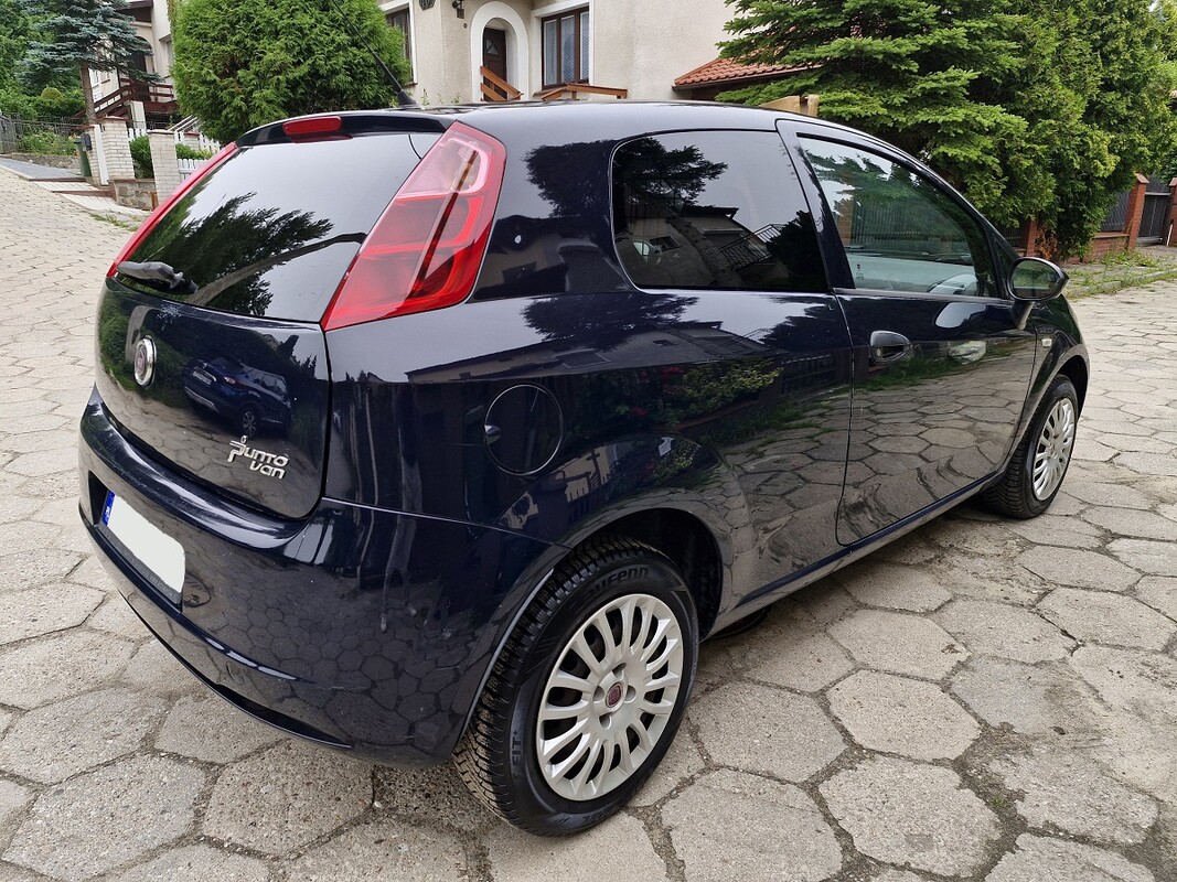Elbląg Fiat Grande Punto1.3 DieselModel 2012KlimatyzacjaKupiony w Polskim Salonie