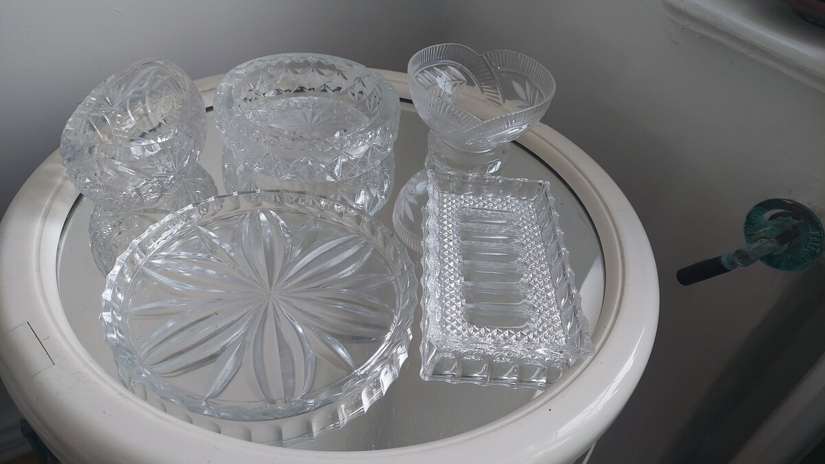 Elbląg Sprzedam różne krysztaly.