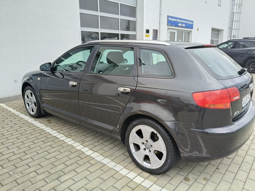 Elbląg SUPER STAN !!! AUDI A3 SPORTBACK z NAJLEPSZYM silnikiem 1,6 benzyna MPI.