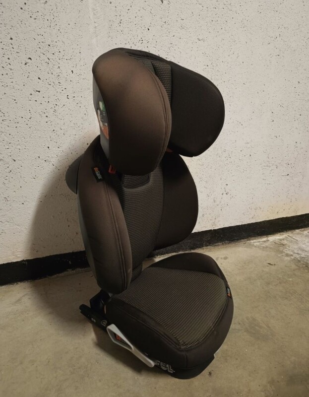 Elbląg Na sprzedaż używany Fotelik BeSafe iZi Up X3 Fix 15-36 kg.
Fotelik mam od nowości.
Montaż fotelika na ISOFIX.