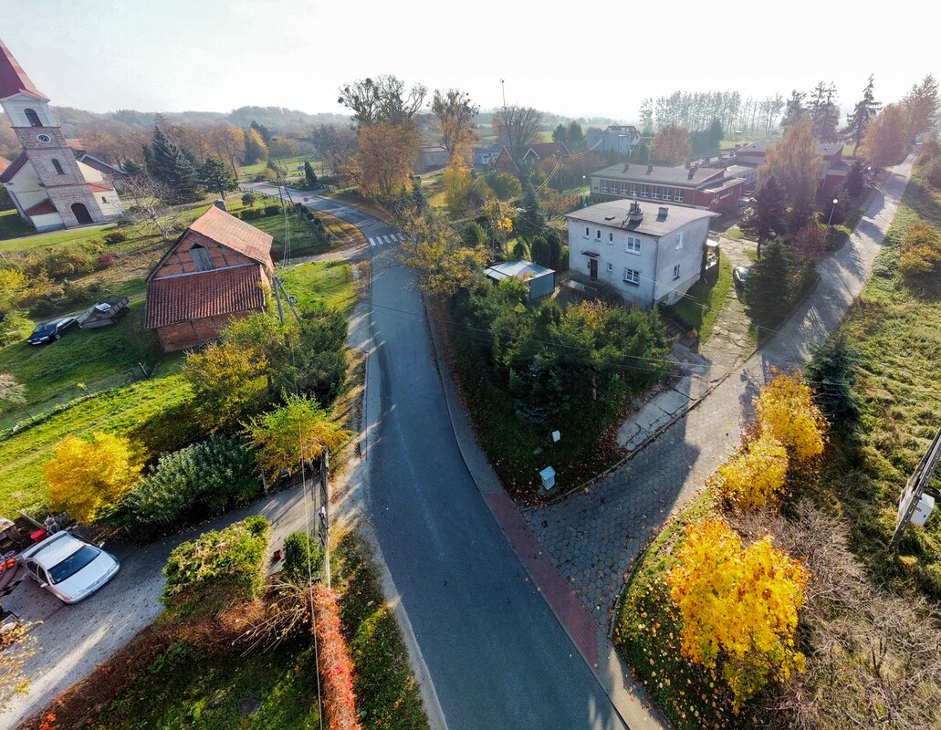 Elbląg NIERUCHOMOŚCI ANNA KRASZEWSKAMieszkanie 3-pokojowe z własnym ogrodem i garażem Łęcze, gm. Tolkmicko, 10