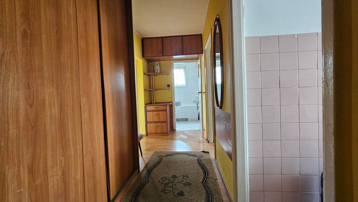 Elbląg BIURO NIERUCHOMOŚCISZULC& SZULCMieszkanie 3 pokoje - Braniewo, ul. Armii KrajowejPowierzchnia mieszkania: