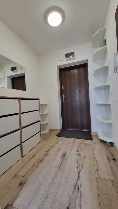 Elbląg Wynajmę dużą kawalerkę 42 m². w centrum Elbląga przy ul. NITSCHMANNA