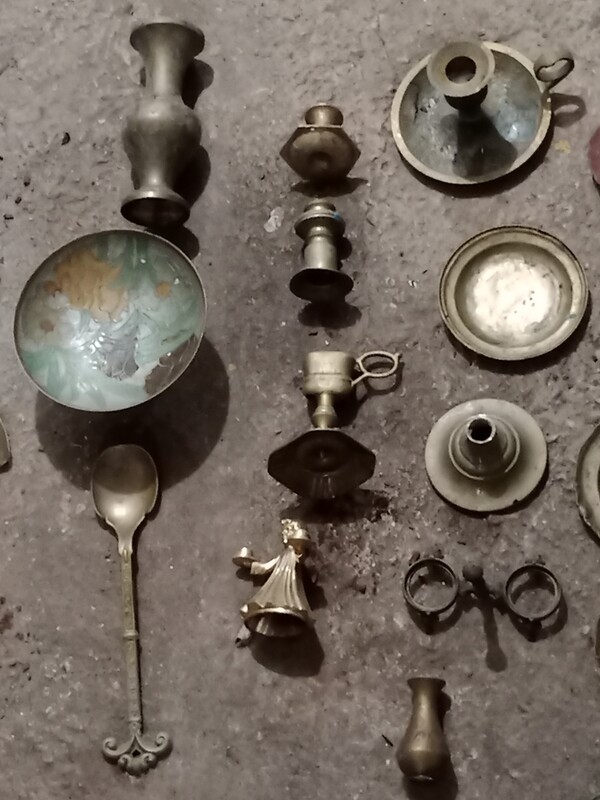 Elbląg Sprzedam różne rzeczy z mosiądzu. Cena do uzgodnienia, proszę o propozycje cenowe w wiadomości. Powinniśmy się