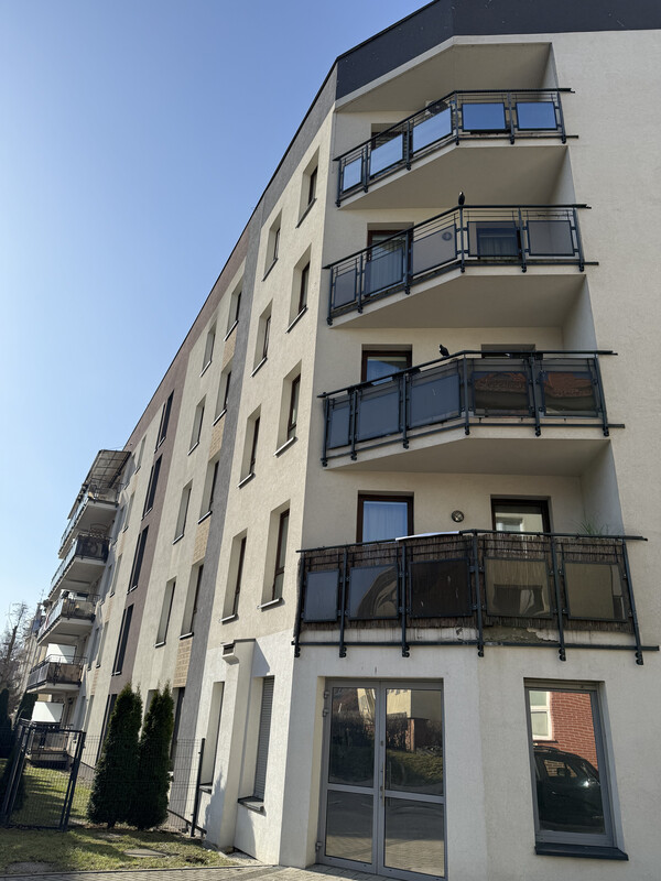 Elbląg 2 pokoje | 46,85 m² | Dom przy Winnej | potencjał inwestycyjny | Centrum | blisko Starówki