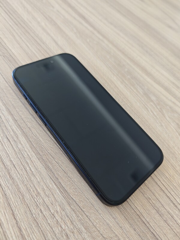 Elbląg iPhone 15 pro 256gb
Stan wizualny bardzo dobry, ekran i tył smartfona bez rys i zadrapań.
Oryginalna bateria -