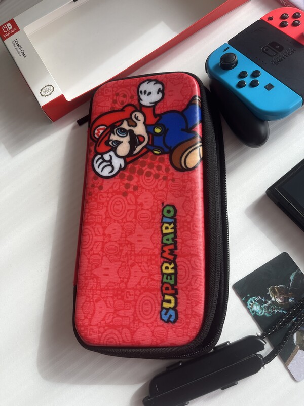 Elbląg 🎮 Sprzedam zestaw Nintendo Switch Oled. Konsola działa bez zastrzeżeń. ✅ W skład zestawu wchodzi: