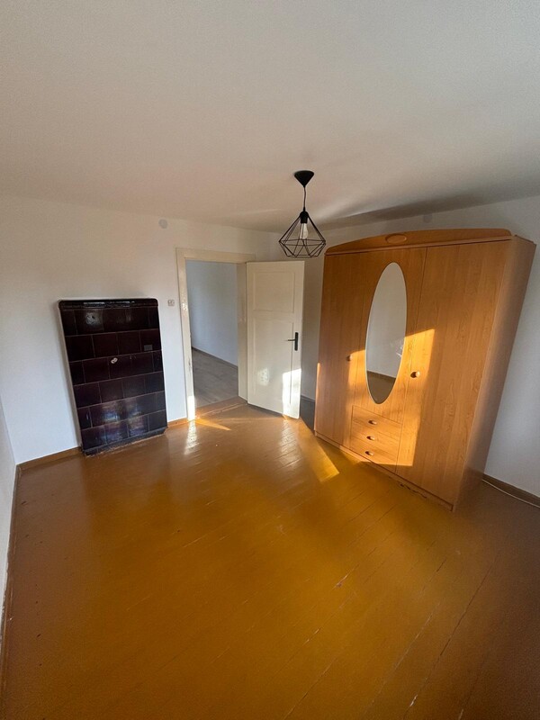 Elbląg Sprzedam wyjątkowe mieszkanie 61 m kw.4 pokoje, I piętro, osobna kuchnia, łazienka,