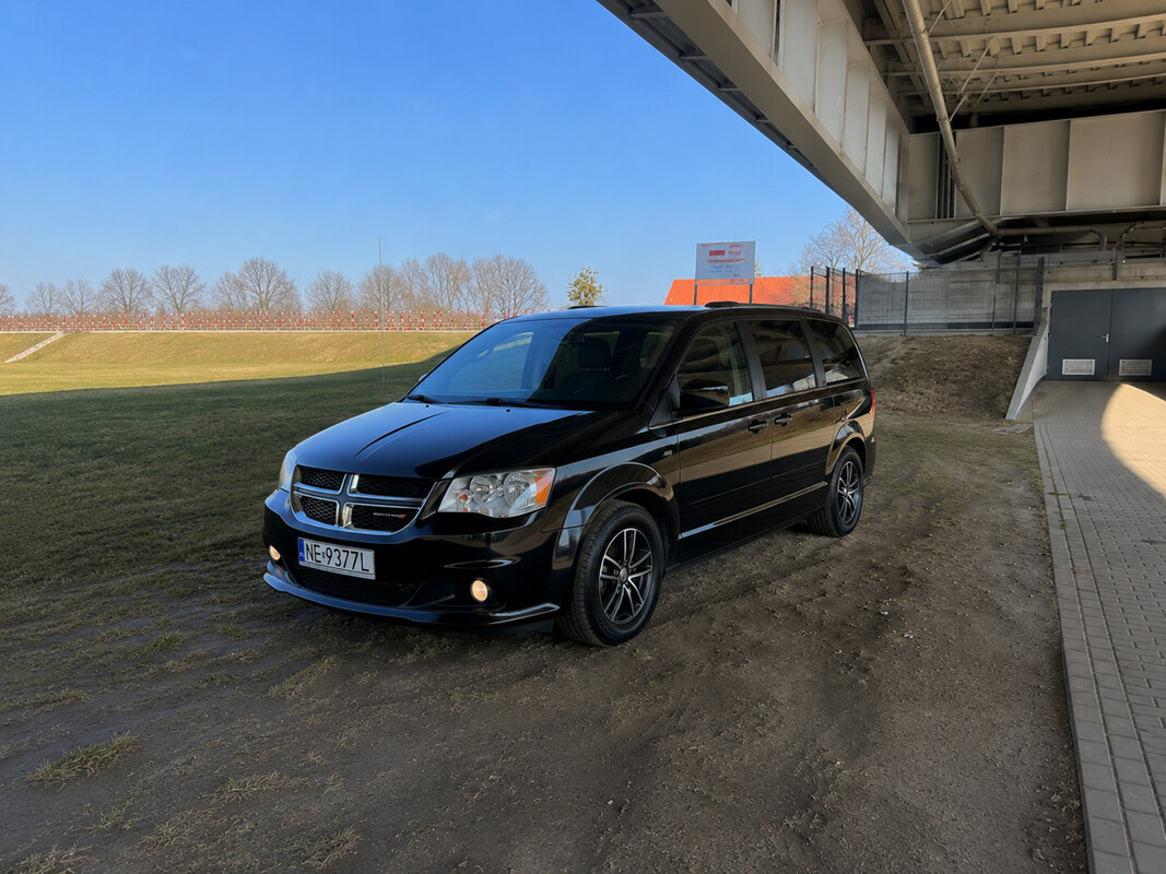 Elbląg Dodge Grand Caravan SXT Plus – 7 osób | Automat | Komfort | Gotowy do jazdy
