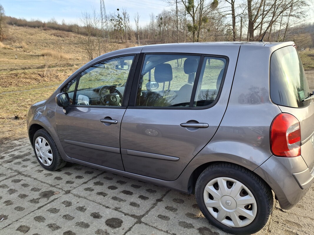 Elbląg Witam. Sprzedam auto miejskie Renault Modus. Rocznik 2009.
Badanie techniczne ważne do 01.06.20027
OC wazne do