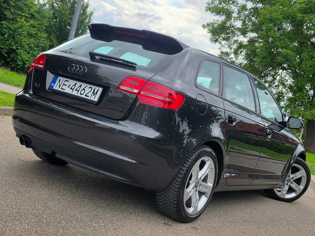 Elbląg Audi A3Silnik :BenzynaFULL Led Bi-xenon NAVI PDCOpłacony-ZarejestrowanyRok produkcji 2012