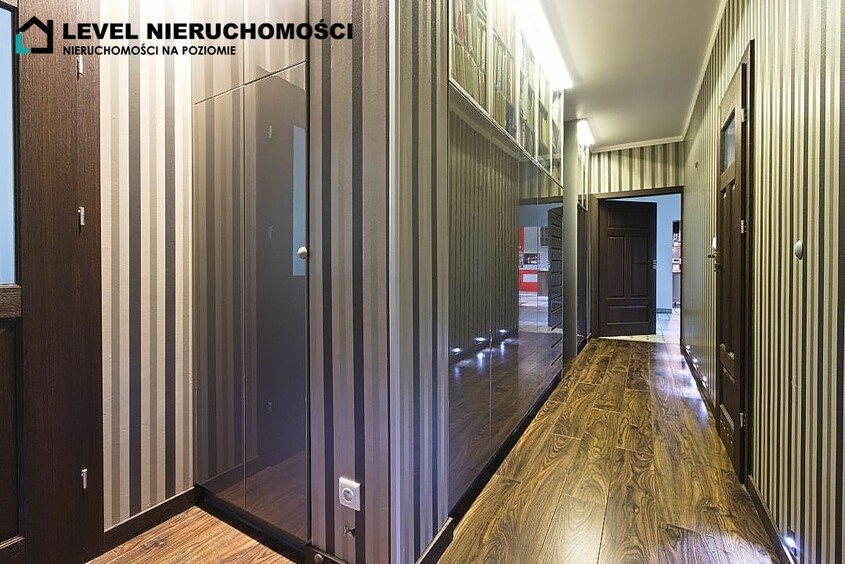 Elbląg LEVEL NIERUCHOMOŚCIPosesja w mieścieul. Okrężna, ElblągNIERUCHOMOŚCI NA POZIOMIE