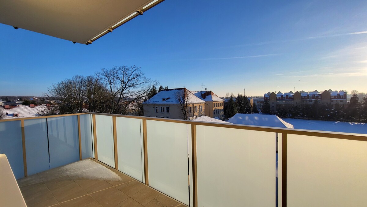 Elbląg KWADRAT NIERUCHOMOŚCI3 pokoje, 70,4 m2III piętro, windabalkon 13,48 m2stan deweloperski, do wykończeniaw cenie