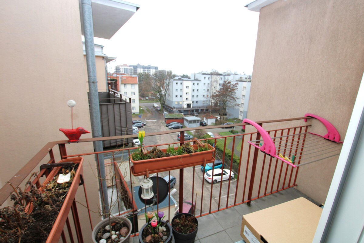 Elbląg NIERUCHOMOŚCI ANNA KRASZEWSKA Mieszkanie 3-pokojowe z zasobów SM Sielanka z przynależnym