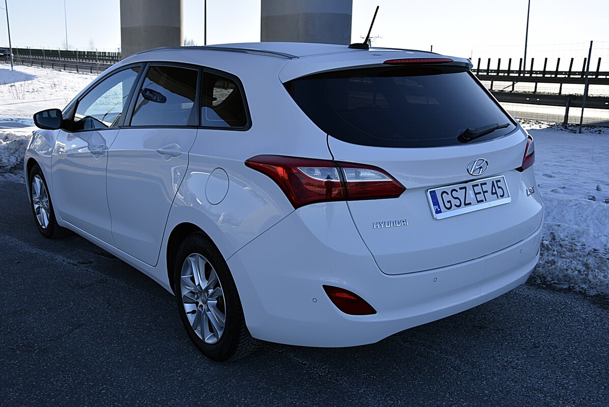 Elbląg Hyundai i30 kombi, 1.6 benzyna, 2014 rok, z oryginalnym przebiegiem Auto gotowe do jazdy bez wkładu