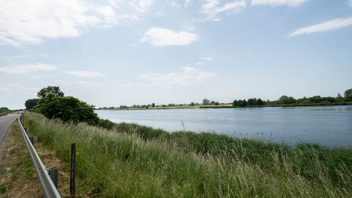 Elbląg * * * ABC NIERUCHOMOŚCI * * * POLECAMY ŚWIETNĄ DZIAŁKĘ W NIEDALEKIEJ ODLEGŁOŚCI OD ELBLĄGAo pow. 3011m2z