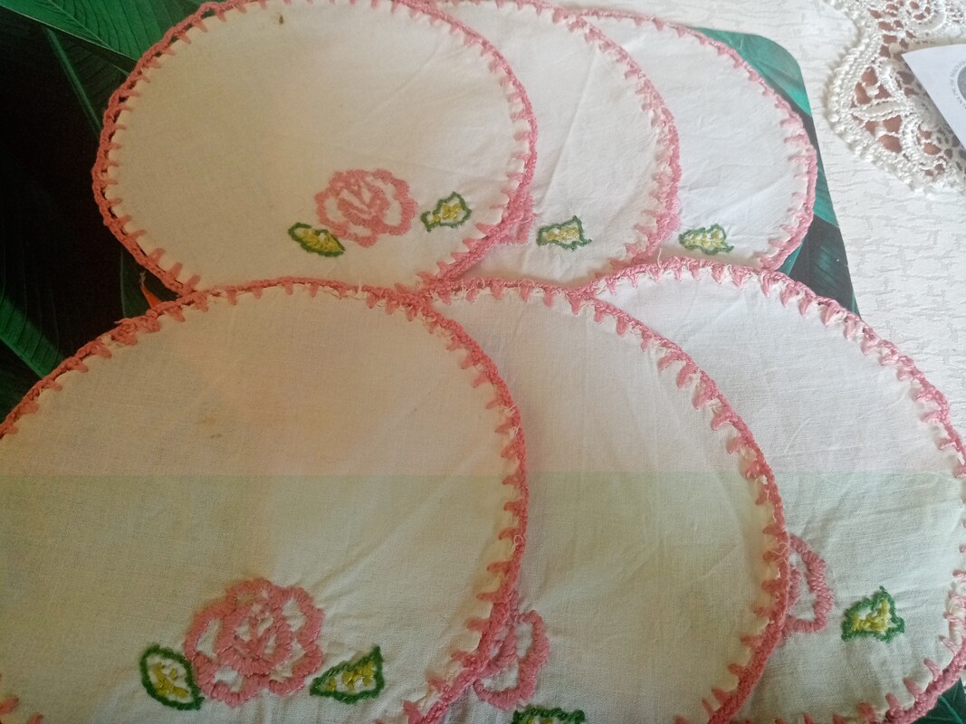 Elbląg Sprzedam piżamy i koszule nocne.
Stan dobry i bardzo dobry.
Jest również szlafrok.
Na szczupłą osobę.
Na