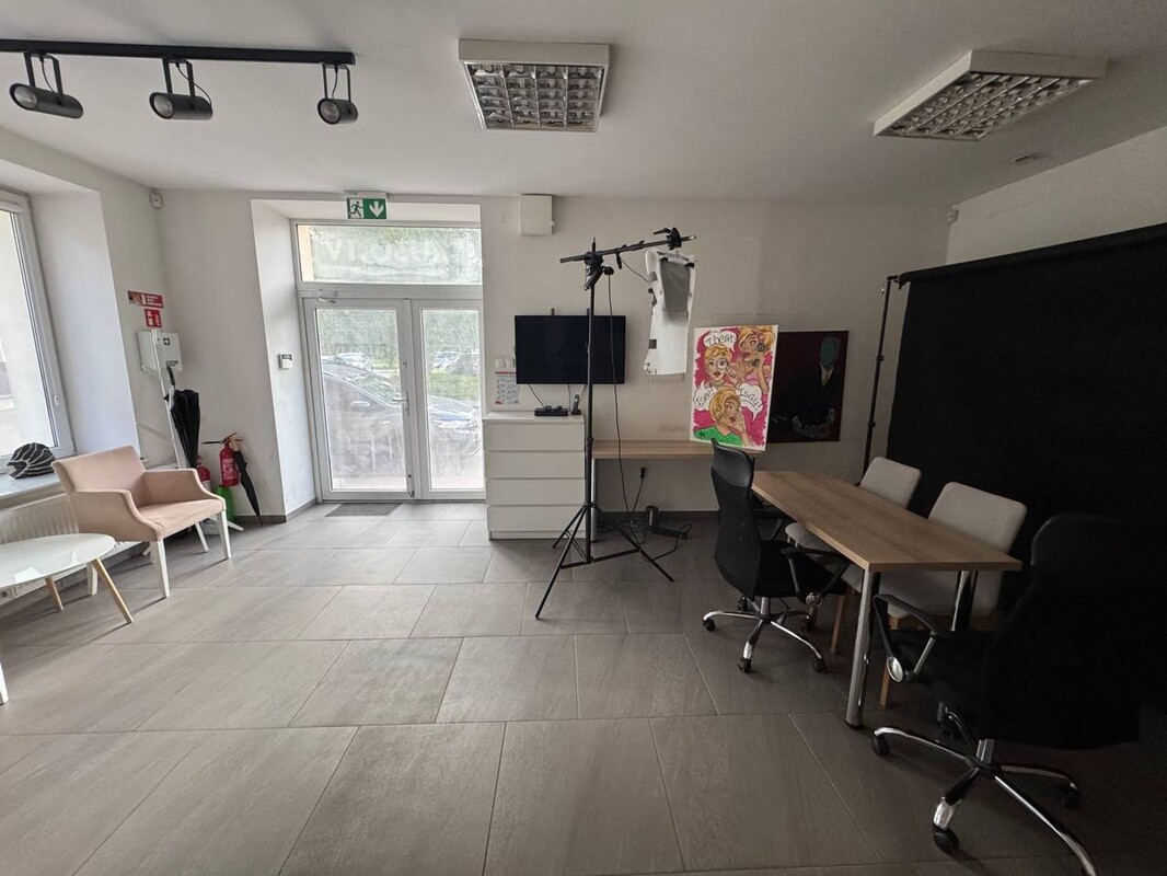 Elbląg Na Sprzedaż/Wynajem: Lokal 127m² w Centrum Elbląga. Idealny pod Gabinet, Kancelarię lub Sklep! Pełna