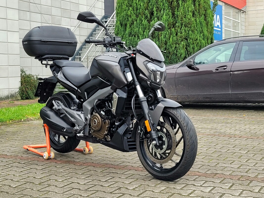Elbląg SPRZEDAMMarka: BAJAJModel: DOMINAR 400Rok produkcji: 2018 REJ. : 2019🏍️