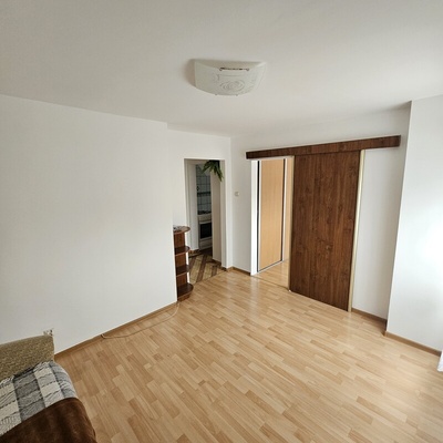 Elbląg DOM NIERUCHOMOŚCIOFERUJEMY NA SPRZEDAŻMIESZKANIE 2 POKOJOWEPow. 31 m2Blisko Park