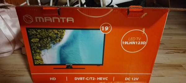 Elbląg Telewizor Manta 19 cali dvbt2: z całym okablowaniem jak nowy cena do negocjacji