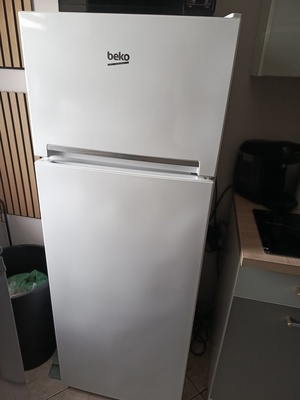 Elbląg Witam. Lodowka /zamrażarka firmy Beko Wys154cm