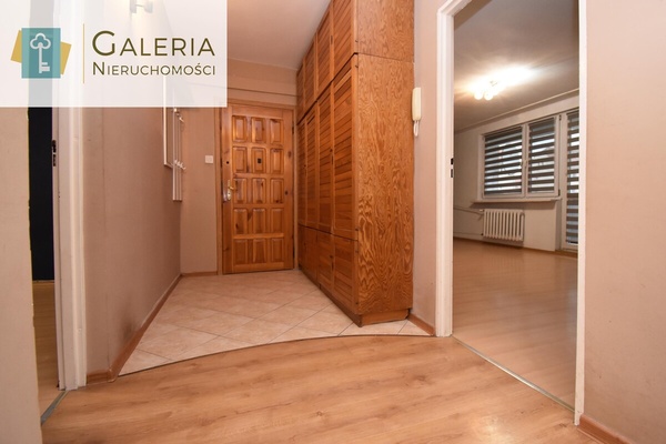 Elbląg GALERIA NIERUCHOMOŚCIZ pasji i miłości do nieruchomościNa sprzedaż:&nbsp; &nbsp; Trzypokojowe mieszkanie na