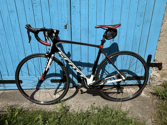 Elbląg Sprzedam rower szosowy marki Scott Solace 20.Rower carbon na osprzęcie Shimano Ultegra rozmiar M. Napęd
